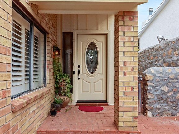 4th image of 6647 Dawn Dr APT A