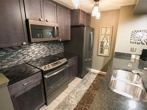 2nd image of 2974 Heatherwood Ct