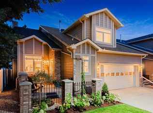 10 W Varsity Estates Park NW, Calgary, AB T3A 6A4