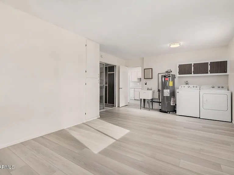 10641 W Boswell Blvd — Photo 13