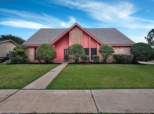 10102 Sagedale Dr, Houston, TX 77089