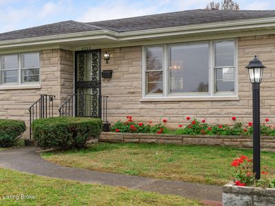 8202 Red Cedar Way, Louisville, KY, 40219