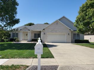 255 Carrington Ave, Mt Zion, IL 62549