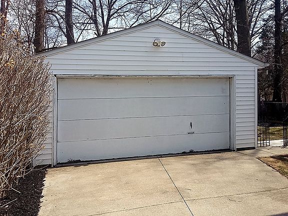 5th image of 5605 Orchid Ave
