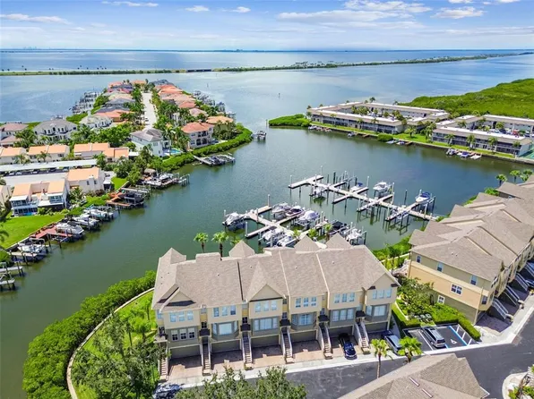 8708 Nautical View Ct, Tampa, FL 33615