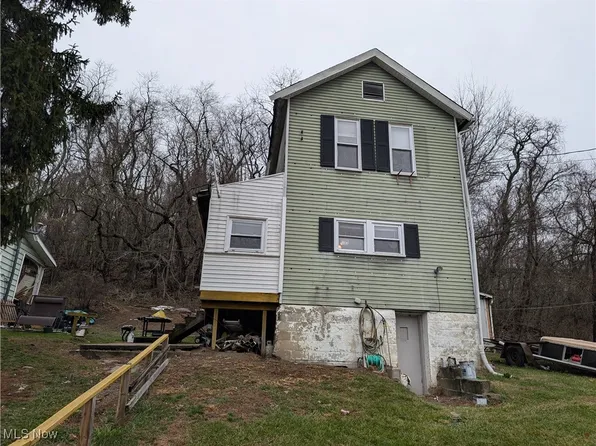 1052 Huston Ave, East Liverpool, OH 43920