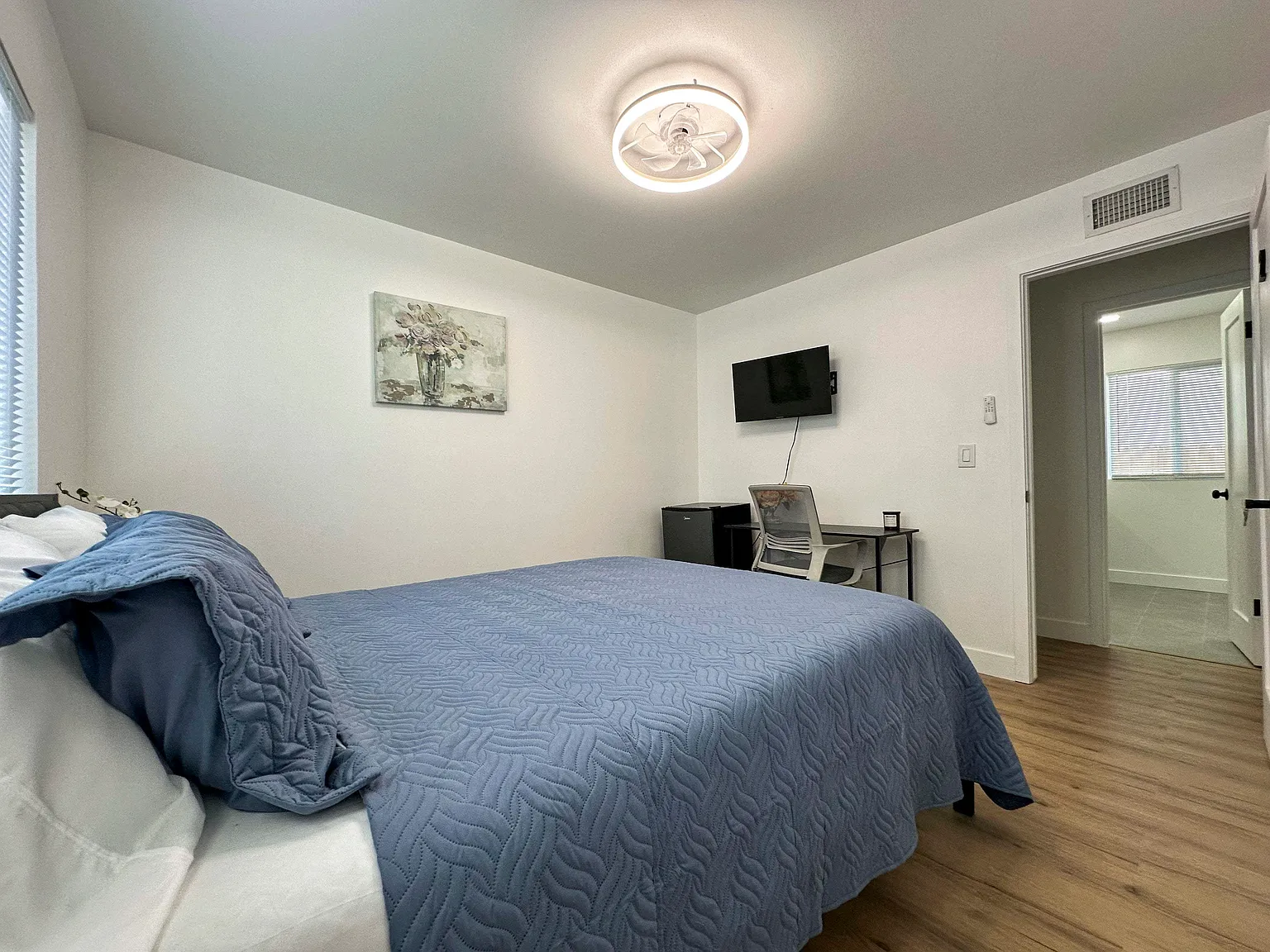 4 bed, 3.0 bath, 1520 sqft, $1,637 — Photo 3