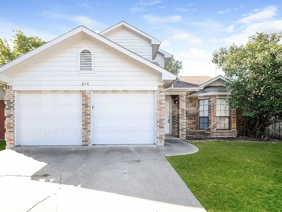 214 Cutting Horse Ln