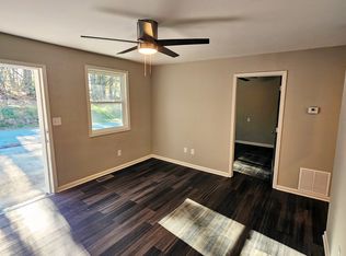 1154 Olivet Dr #B, Buford, GA 30518