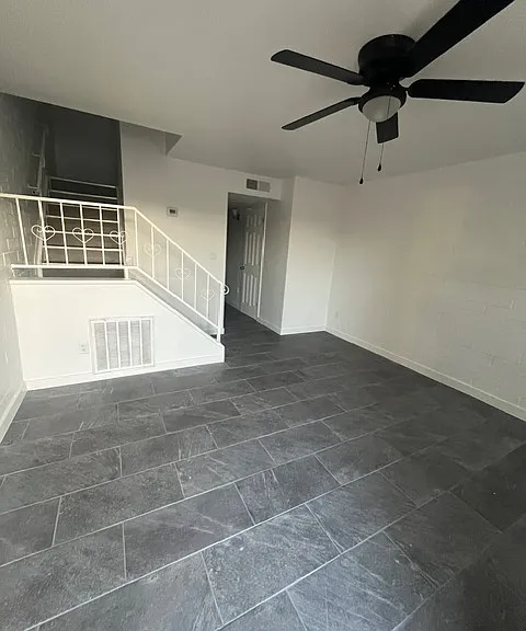4736 W Bethany Home Rd #4 — Photo 20
