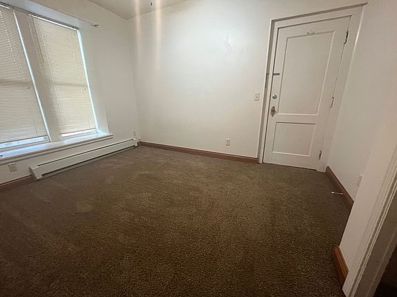4th image of 317 S 5th St APT 6