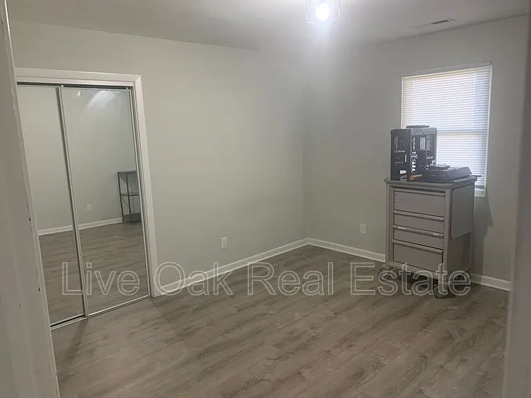 8302 Glen Myrtle Ave — Photo 9