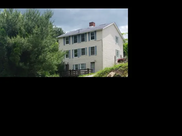 861 Koehler Ave, Donora, PA 15033