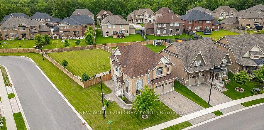 4 bed, $3,500 — Photo 2
