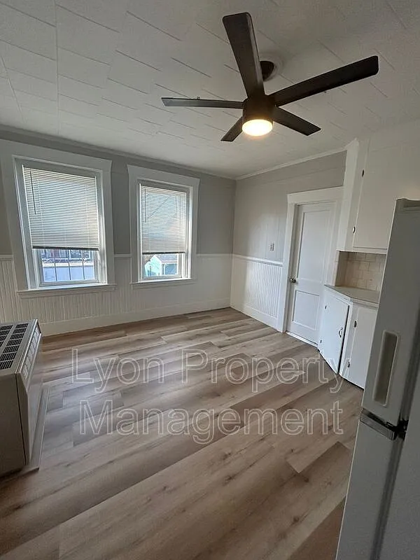 1 bed, 1.0 bath, $1,225 — Photo 4