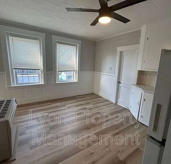 415 Main St #5 — Photo 4