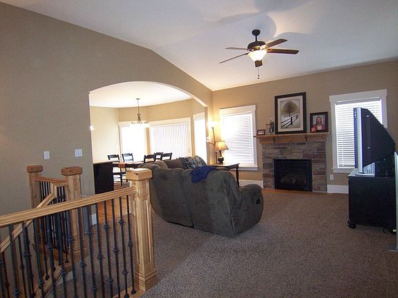 3rd image of 4331 Silverado Dr