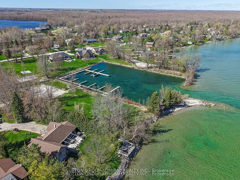 182 Bayshore Dr — Photo 37