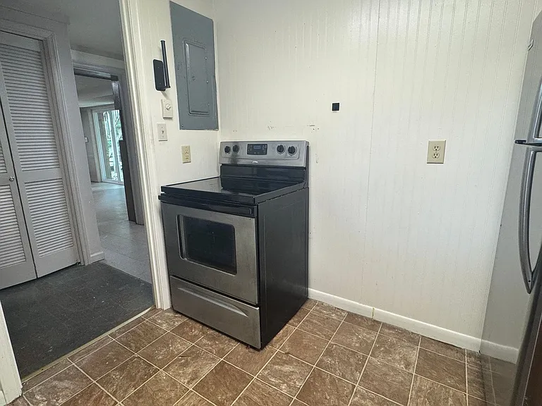 744 Crescent Dr #4 — Photo 12