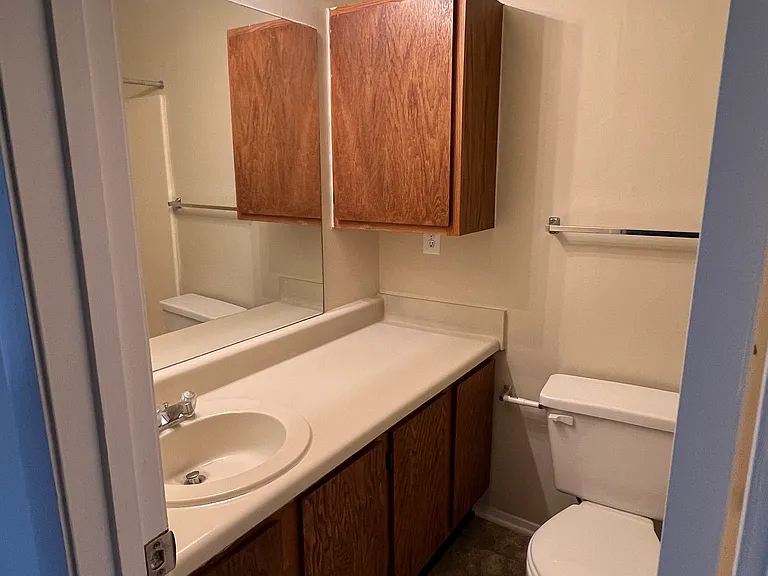 2320 Highpoint Rd — Photo 17