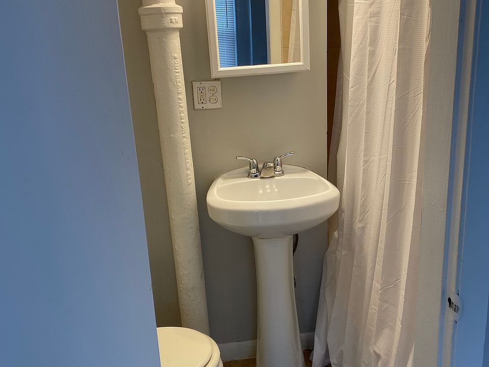 1st image of 3213 S Parnell Ave #2F