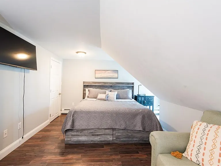 88 Kay St — Photo 31