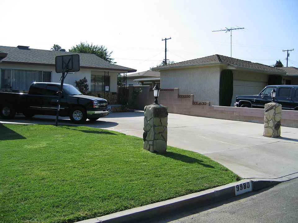 1st image of 9980 Claremont Ave