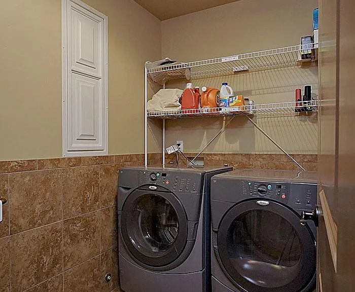 Indoor laundry room