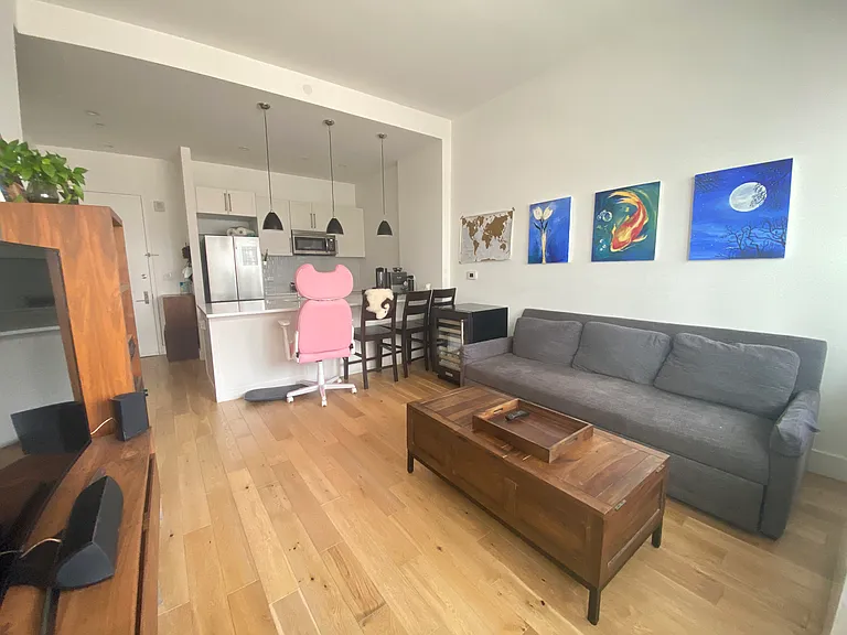 27-21 44th Dr #1503 — Photo 4