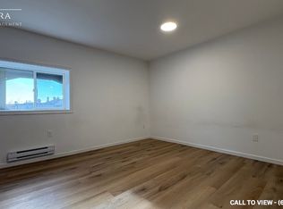 244 King St #207, Welland, ON L3B3J8