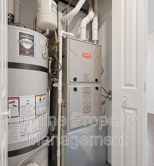 1389 Northfield Rd #8 — Photo 17