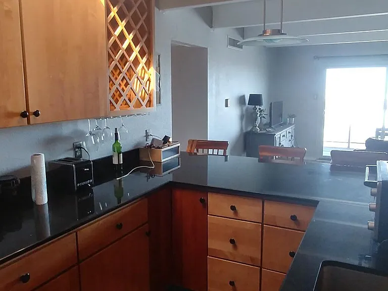 1433 N Williams St #7 — Photo 3