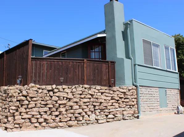 3905 Skyline Rd, Carlsbad, CA 92008