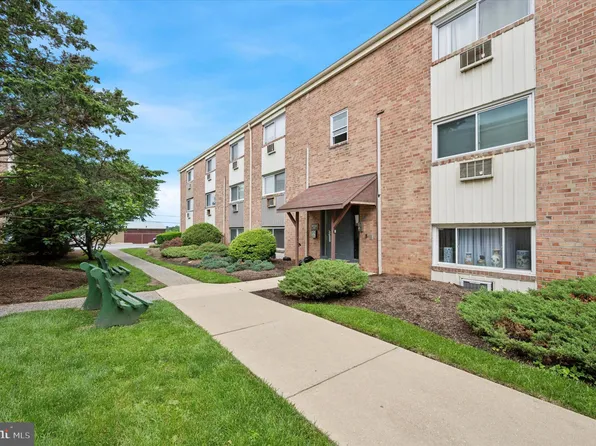 8115 W Chester Pike APT B2, Upper Darby, PA 19082