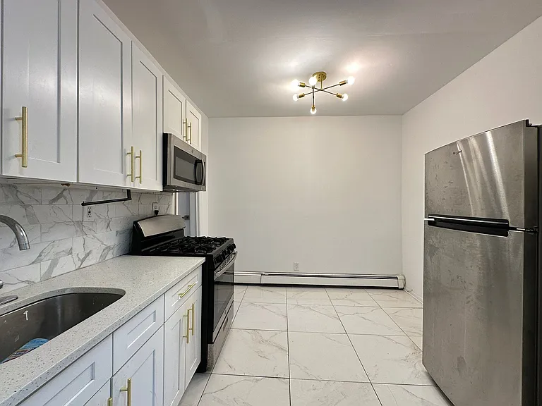 196 Clinton Ave #45E — Photo 1