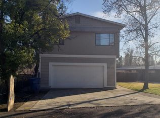 3189 Island Dr, Redding, CA 96001