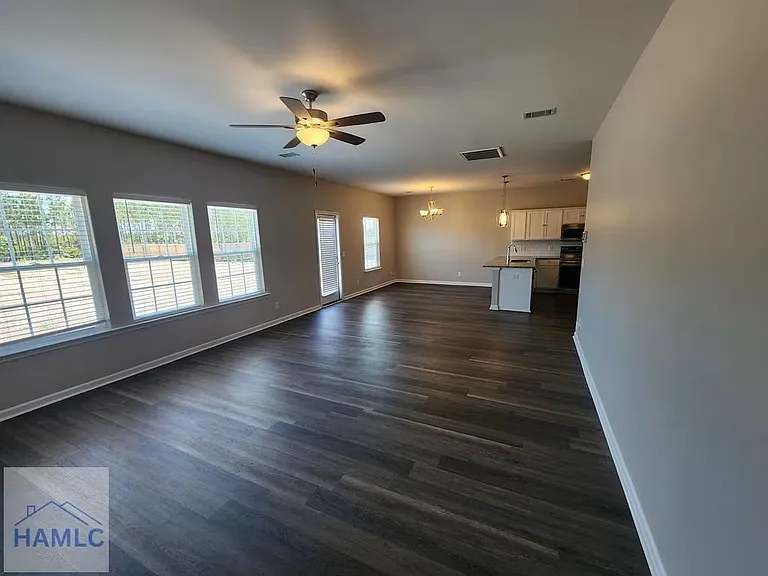 2722 SE Arnold Dr — Photo 8