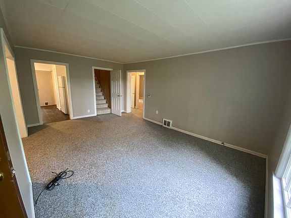 2nd image of 4637 W River Dr NE