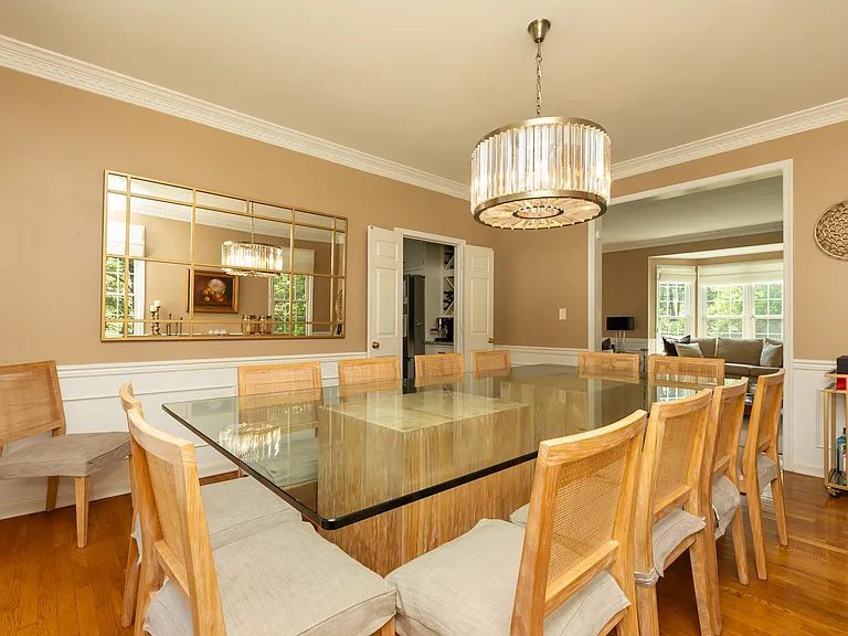8809 Saunders Ln — Photo 64