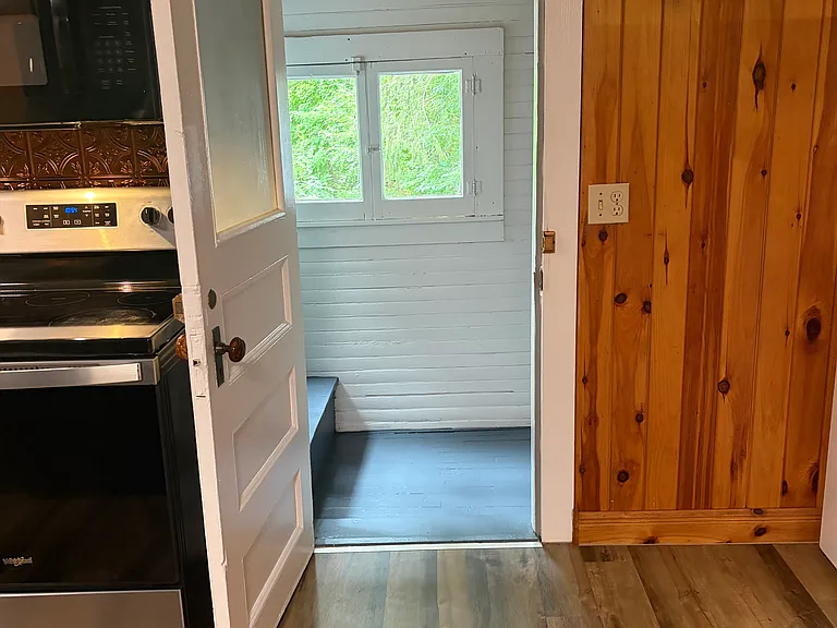 142 Bay St #2 — Photo 6