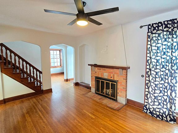 5th image of 3306 Keewaydin Pl