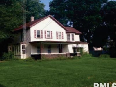 235 N Galena St, Tiskilwa, IL, 61368