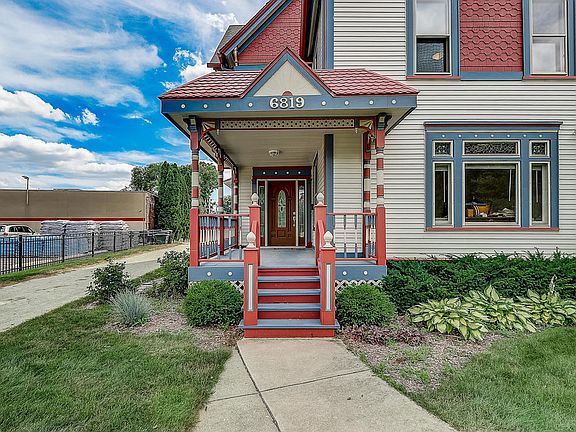 2nd image of 6819 Milwaukee Ave