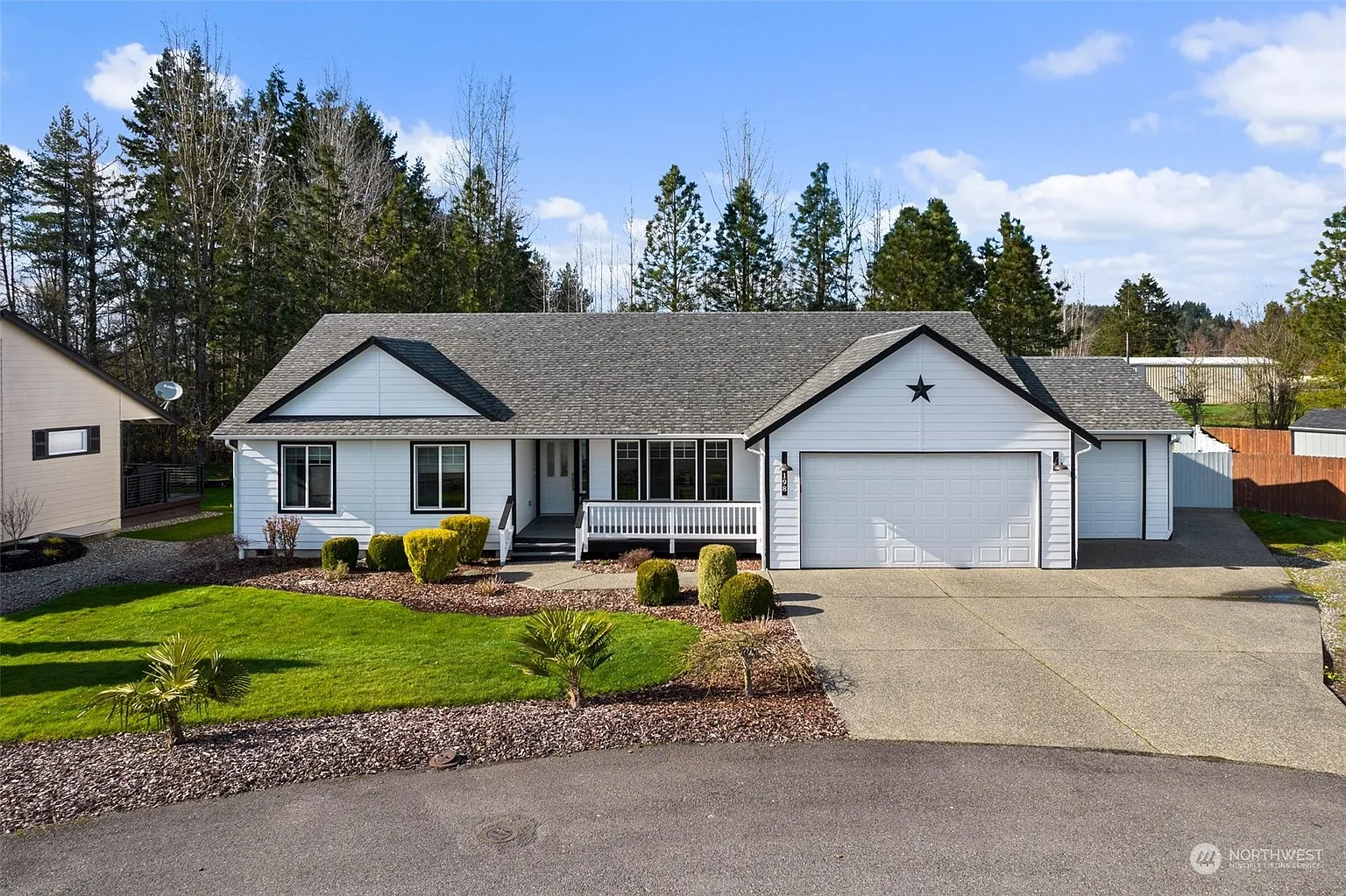 198 Ironwood Court photo 1