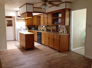 1715 Chip N Dale Dr, Arlington, TX 76012