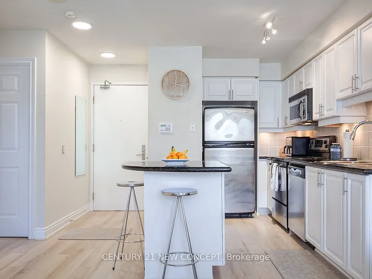 78 Harrison Garden Blvd #204 — Photo 13