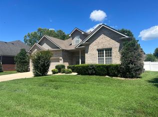 2670 Laurelstone Ln, Bowling Green, KY 42104