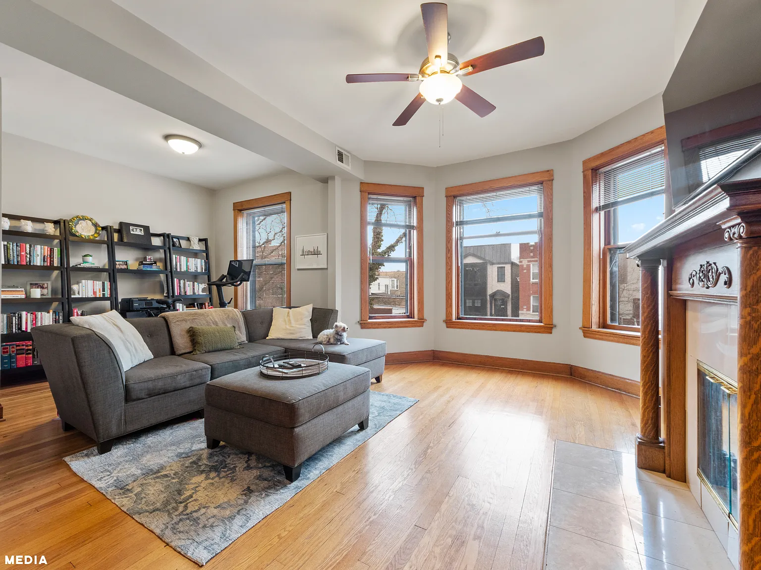2 bed, 1300 sqft, $3,200 — Photo 3