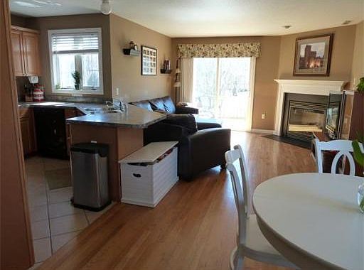 3rd image of 321 Farrwood Dr