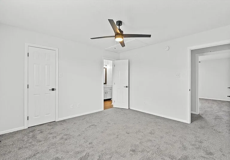 2114 Saint Lucia Calle — Photo 12
